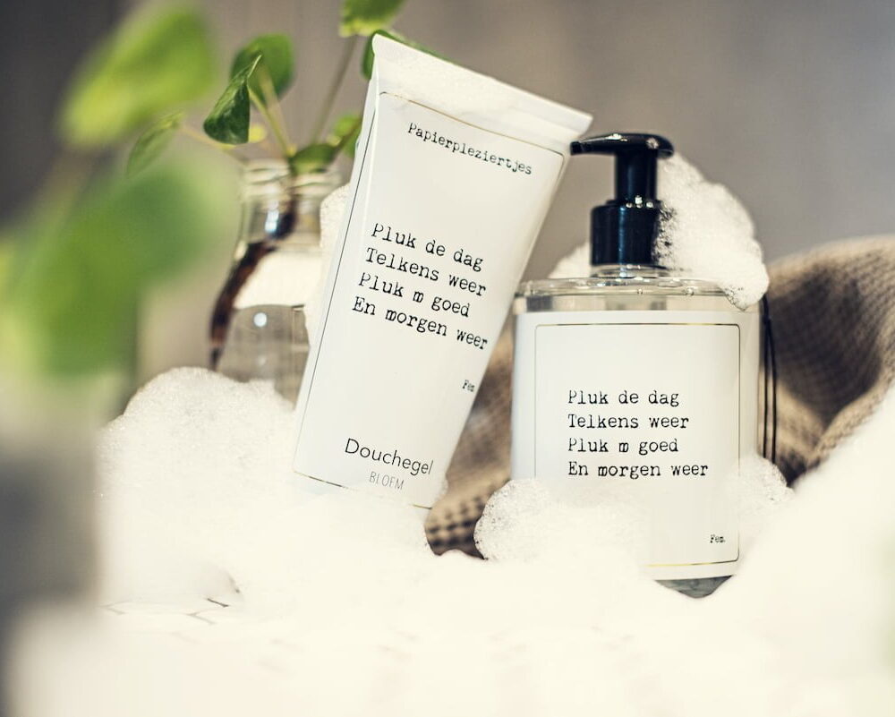 Alternative view of Handzeep met verschillende teksten