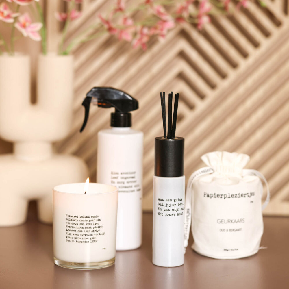 Alternative view of Geurkaars met verschillende teksten