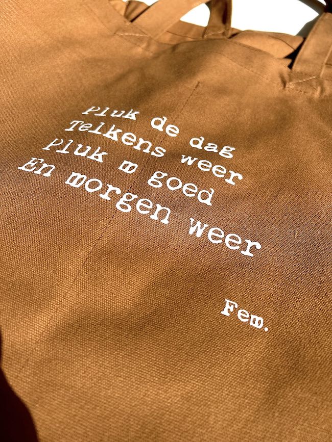 Grote tas met verschillende teksten - Afbeelding 4